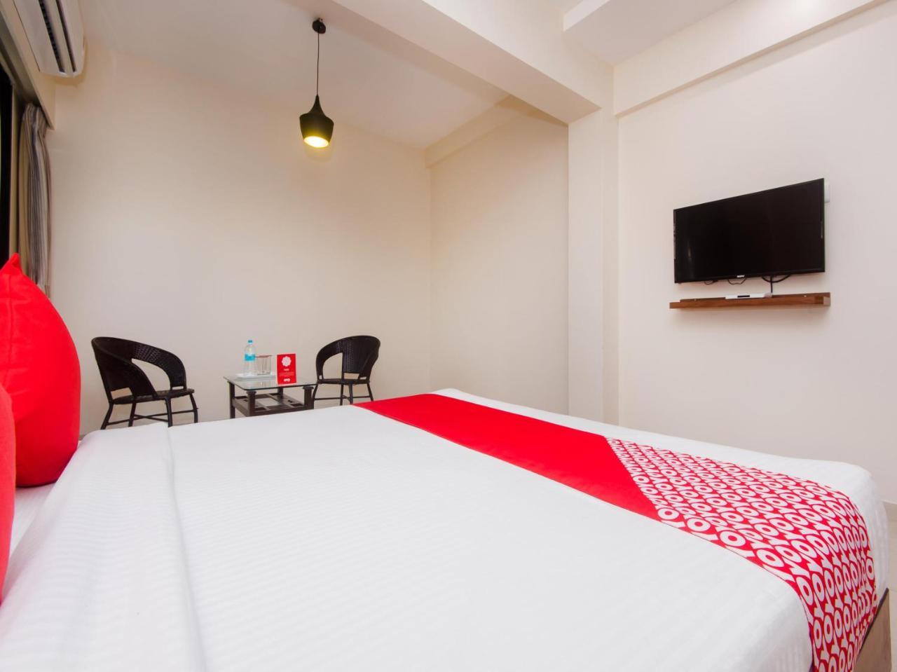 Hotel Park Inn Васаи Екстериор снимка
