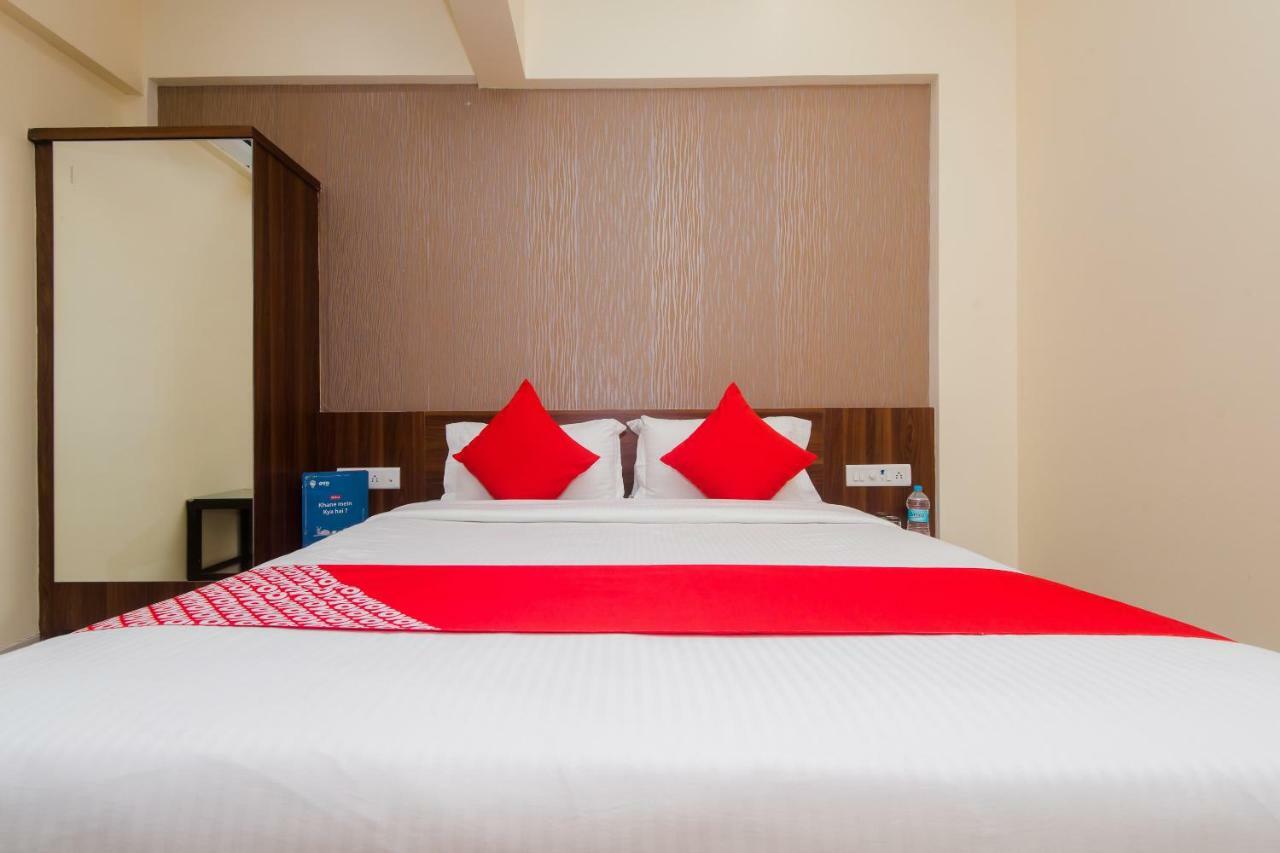 Hotel Park Inn Васаи Екстериор снимка