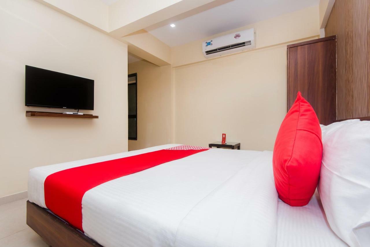 Hotel Park Inn Васаи Екстериор снимка